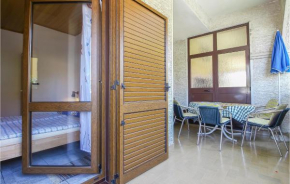 Beautiful apartment in Porec with WiFi and 2 Bedrooms